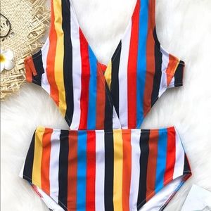 CUPSHE striped one piece bathing suit